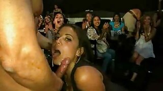 يعرف زوجها كيف يتعامل مع هذا السرقة افلام سكس طويله مترجمه